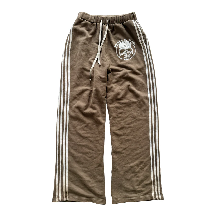 Peace in war “skull” sweatpants (brown) Peace in war “skull” sweatpants (brown)